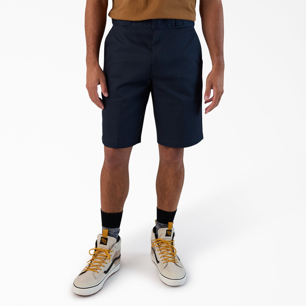Dark Navy (0DN),28
